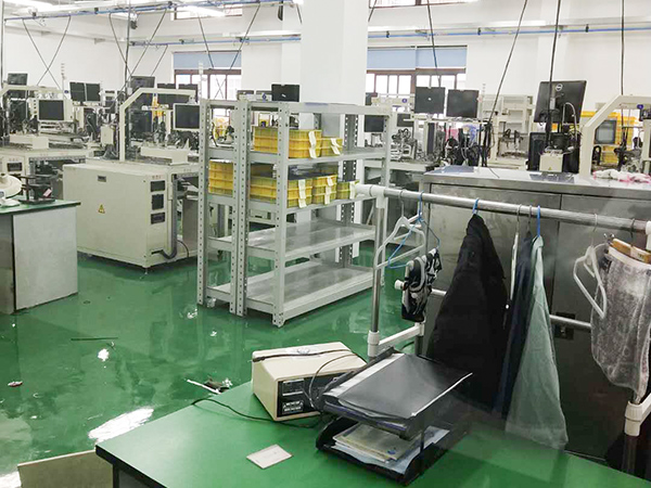 浩兵搬運負責佑能工具整廠設備搬運、安裝調(diào)試工作