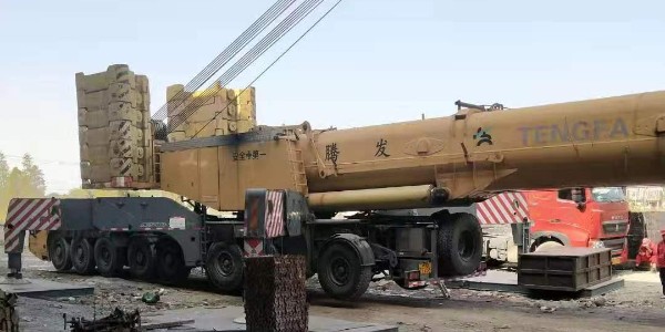 多臺起重機進行抬吊時候應(yīng)該注意的事項